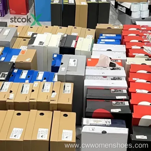 Retro Luxury Skateboarding Shoes & Fashion Sneakers for Men and Women